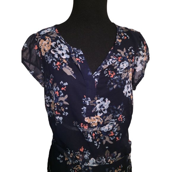 A New Approach (a.n.a.) Womens Blouse Blue awith Floral Print - Size PM Petite M - Picture 6 of 8